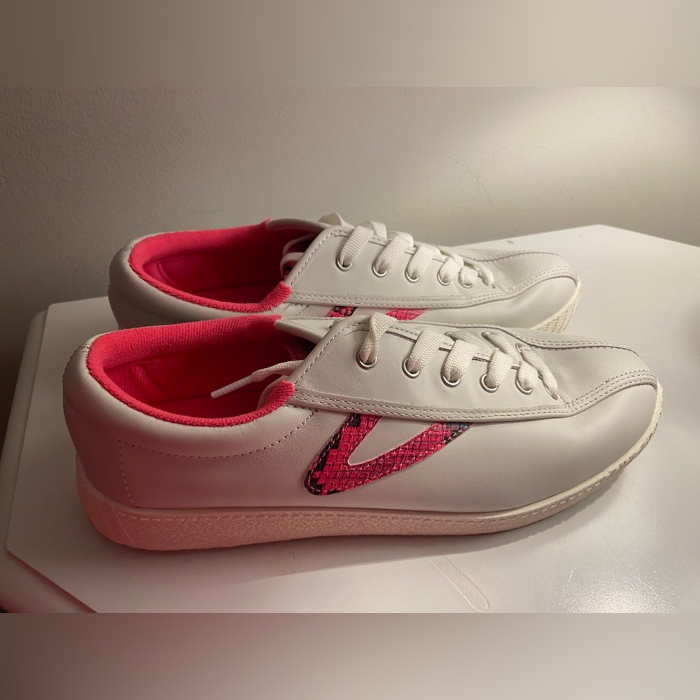 Tretorn Women's Nylite 39 Plus Low Top Sneakers Size 9.5